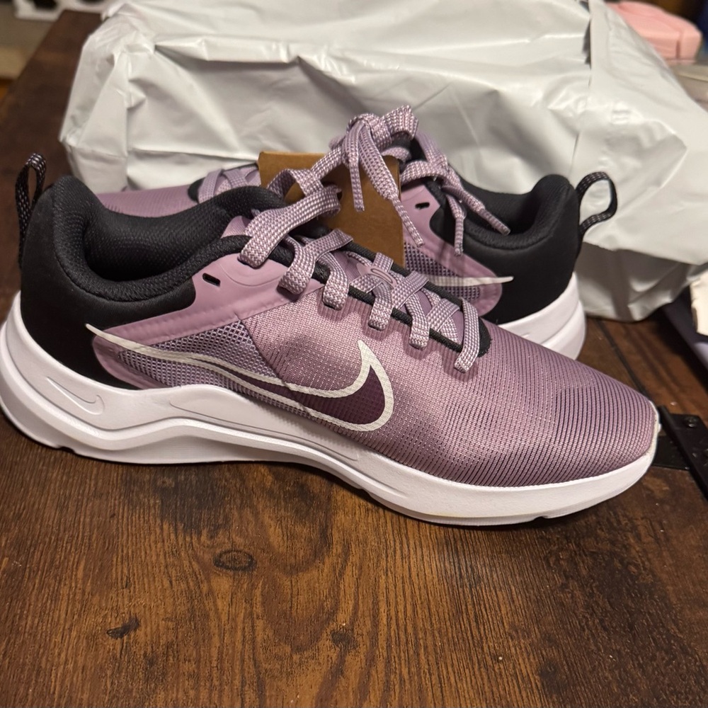 Nike Women’s Purple and Black Athletic Sneakers